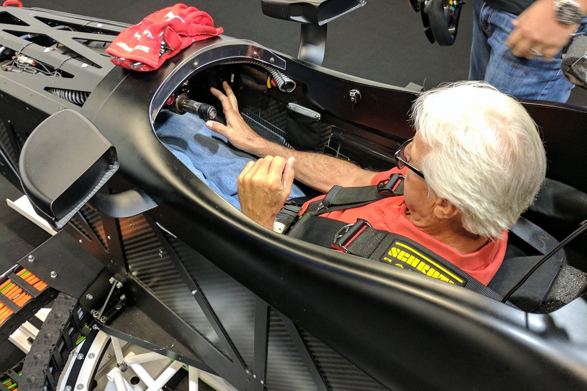 Mears offered his services to assist Penske on the simulator in 2017