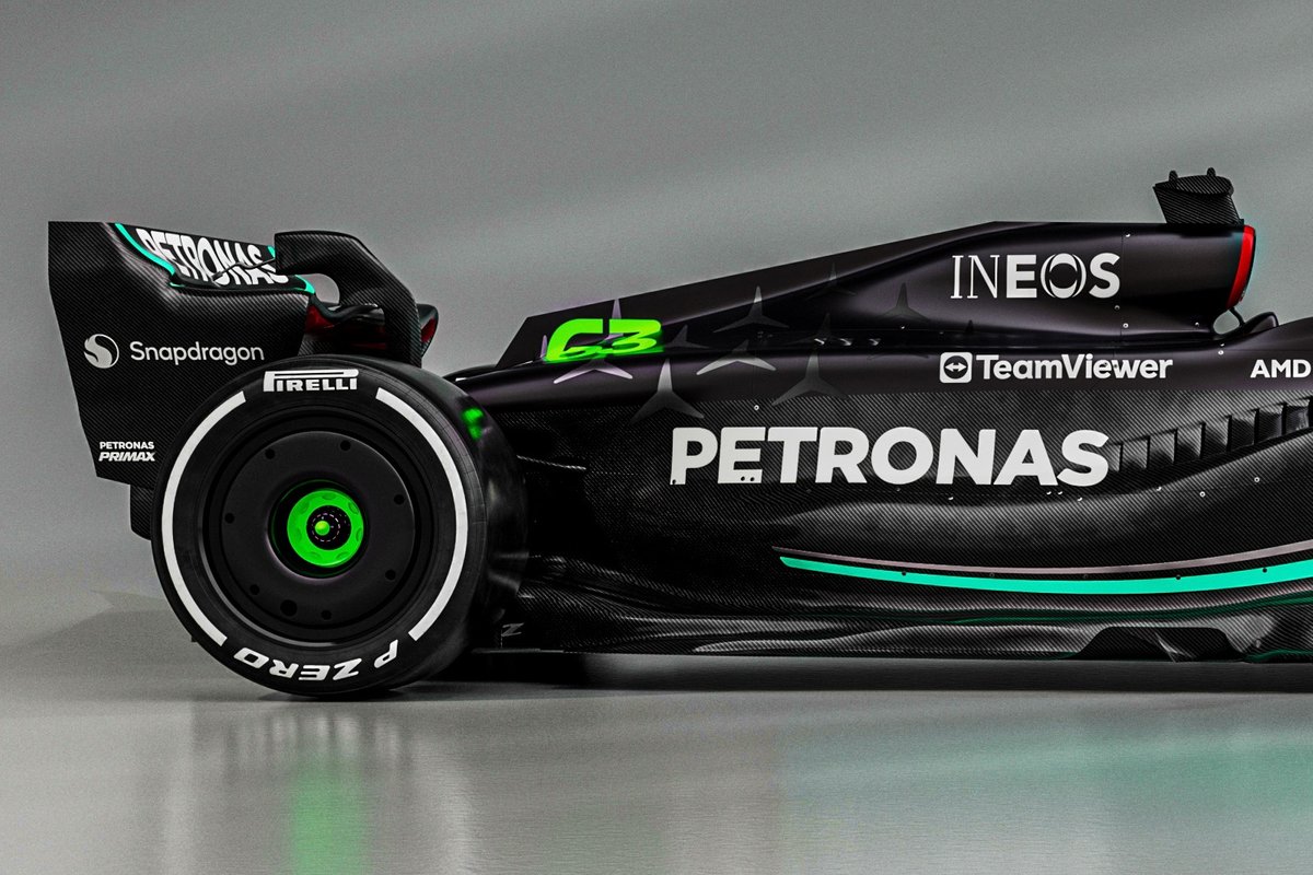 Mercedes W14
