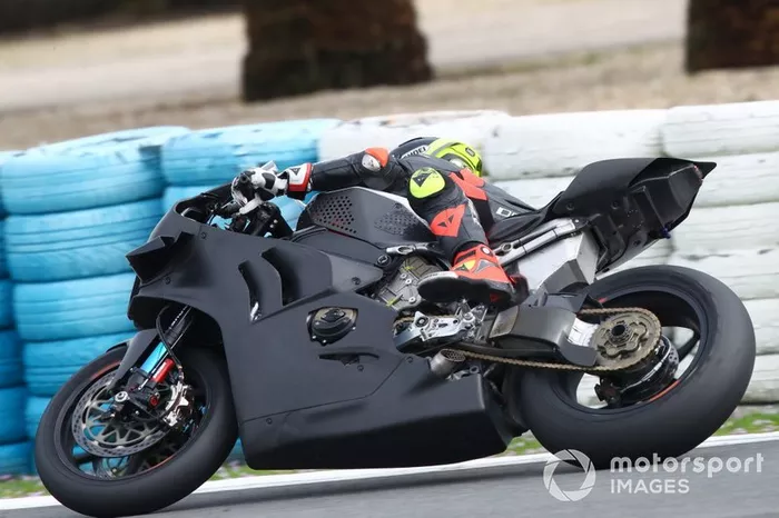 Sandro Cortese, Barni Racing Team