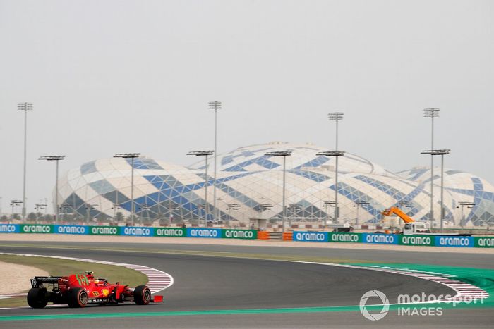 Carlos Sainz Jr., Ferrari SF21