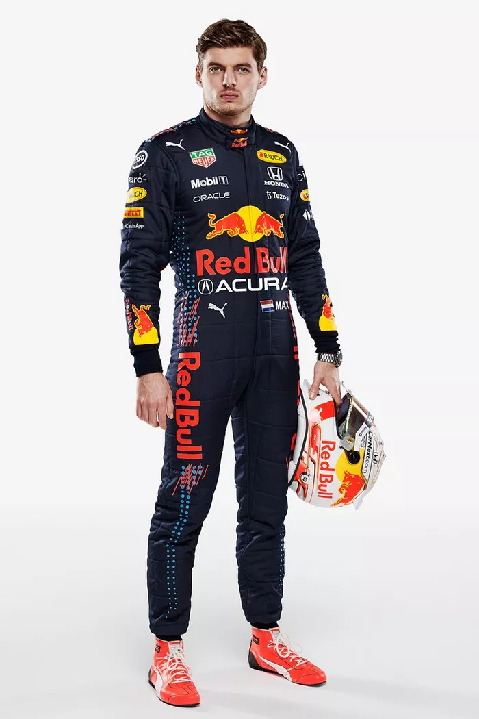Max Verstappen, Red Bull Racing RB16B con el patrocinador Acura
