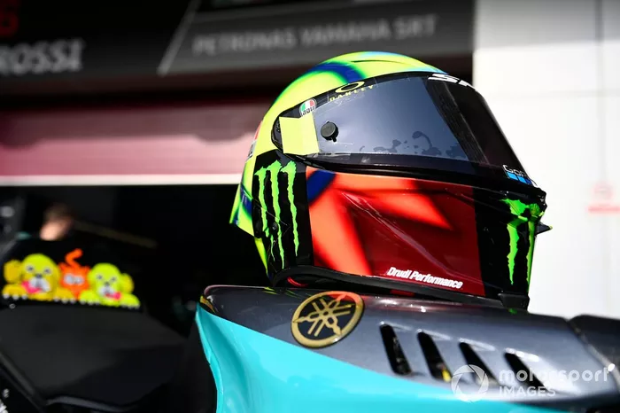 Casco de Valentino Rossi, Petronas Yamaha SRT