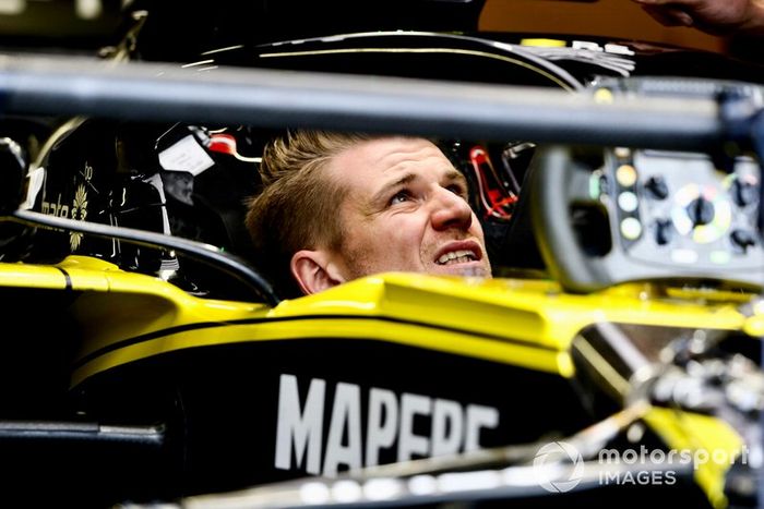 Nico Hulkenberg, Renault R.S. 19 seduto nella sua cabina di pilotaggio