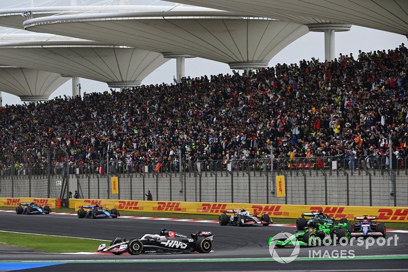 Kevin Magnussen, Haas VF-24, Valtteri Bottas, Kick Sauber C44, Daniel Ricciardo, RB F1 Team VCARB 01, Lance Stroll, Aston Martin AMR24