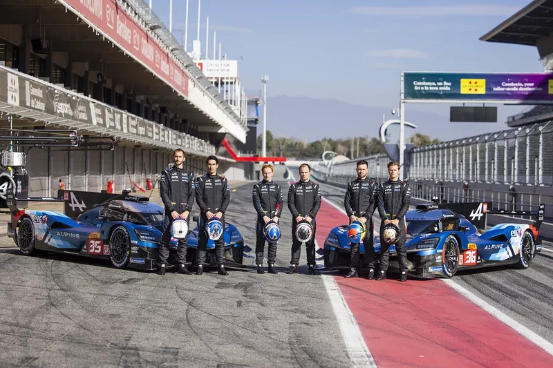 #35 Alpine A424 : Paul-Loup Chatin, Charles Milesi, Ferdinand Habsburg, #36 Alpine A424 : Nicolas Lapierre, Matthieu Vaxiviere, Mick Schumacher