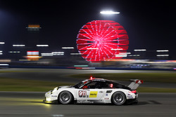 Ник Тэнди, Патрик Пиле и Кевин Эстре, #911 Porsche Team North America Porsche 911 RSR