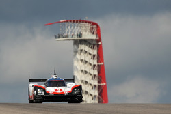 #2 Porsche Team Porsche 919 Hybrid: Timo Bernhard, Earl Bamber, Brendon Hartley