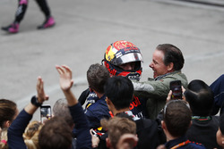 Max Verstappen, Red Bull, celebrates with his team and his father Jos Verstappen