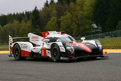 #8 Toyota Gazoo Racing Toyota TS050 Hybrid: Anthony Davidson, Sébastien Buemi, Kazuki Nakajima