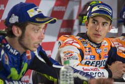 Segundo lugar, Valentino Rossi, Yamaha Factory Racing, El ganador, Marc Márquez, Repsol Honda Team