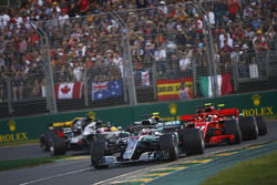 Льюіс Хемілтон, Mercedes AMG F1 W09, Кімі Райкконен, Ferrari SF71H, Себастьян Феттель, Ferrari SF71H
