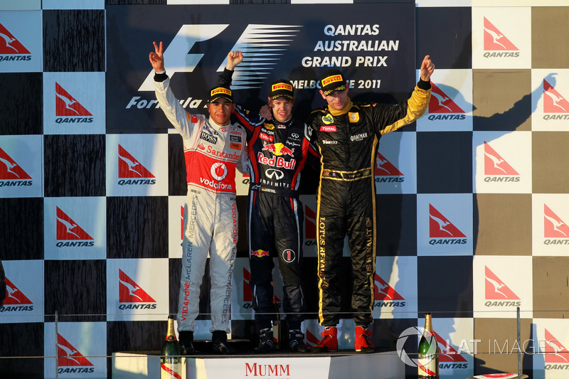 2011. Подіум: 1. Себастьян Феттель, Red Bull Renault. 2. Льюіс Хемілтон, McLaren Mercedes. 3. Віталій Петров, Renault