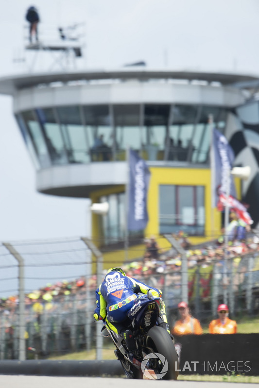 Valentino Rossi, Yamaha Factory Racing