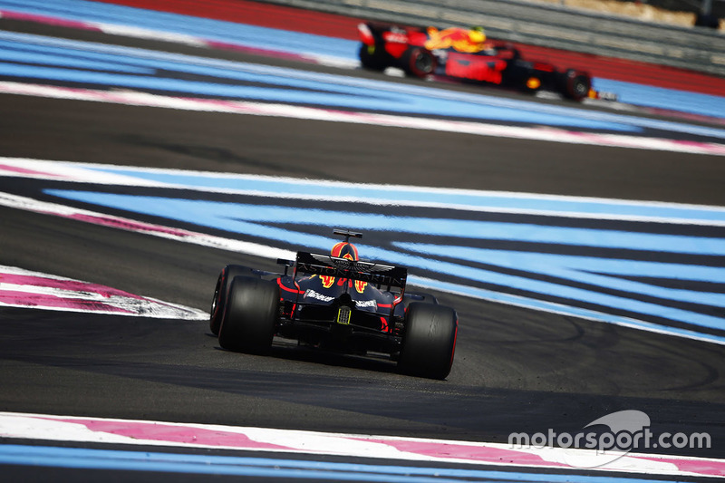 Daniel Ricciardo, Red Bull Racing RB14, y Max Verstappen, Red Bull Racing RB14