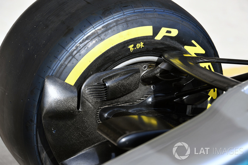Mercedes W08: Bremskühlung
