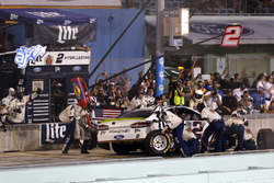 Brad Keselowski, Team Penske Ford pit stop