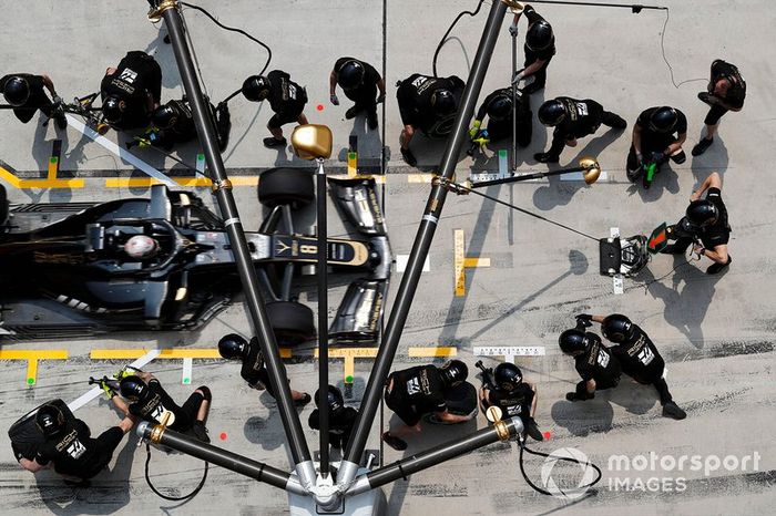 Romain Grosjean, Haas F1 Team VF-19