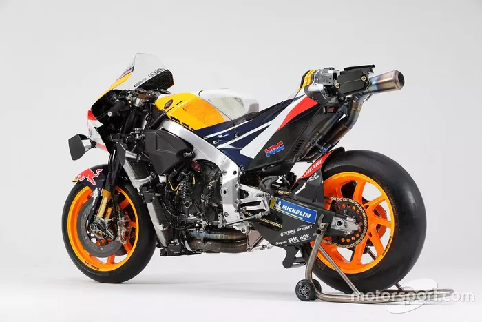 RC213V (Alex Marquez) 2020 fotos de estudio
