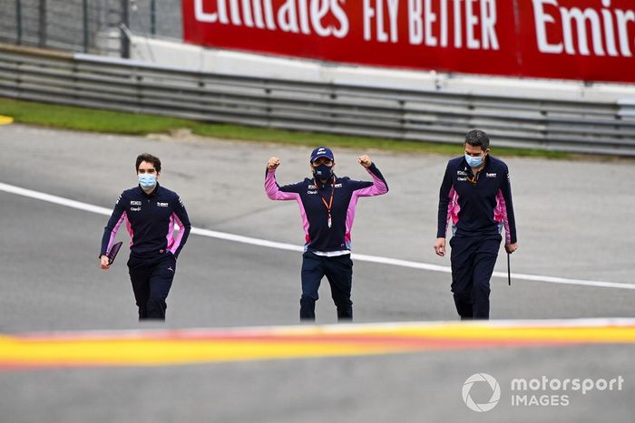 Sergio Pérez, Racing Point camina por el circuito
