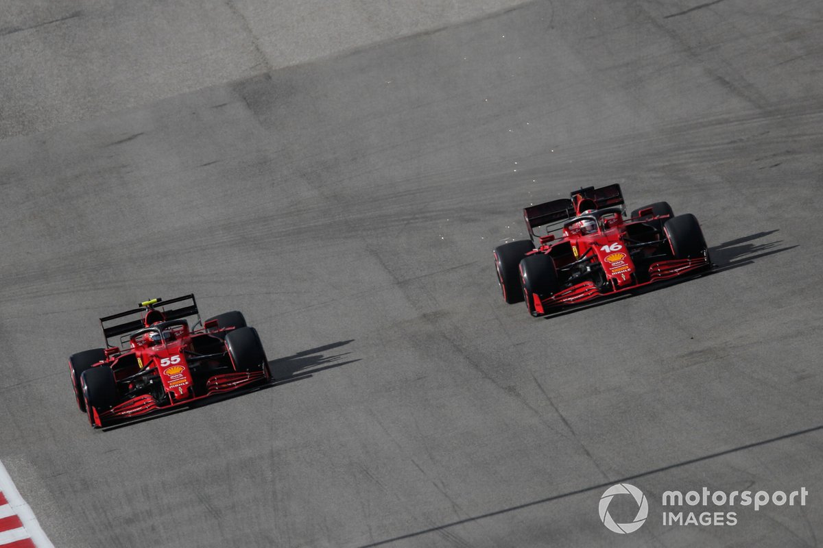 Charles Leclerc, Ferrari SF21, Carlos Sainz Jr., Ferrari SF21