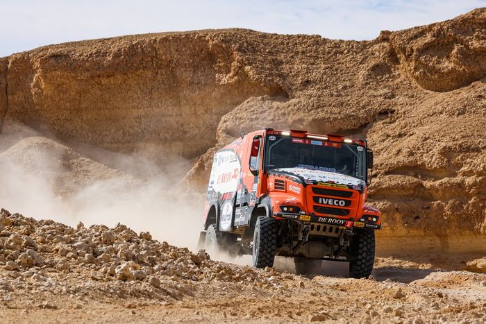 #506 Mammoet Rallysport Team De Rooy Iveco: Martin Van Den Brink, Peter Willemsen, Bernard Der Kinderen