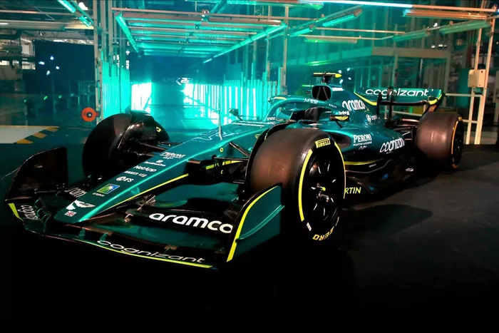 2022: Aston-Martin-Mercedes AMR22