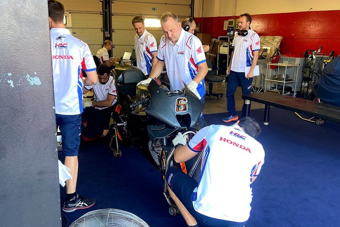 Stefan Bradl, Honda RC213V 2023