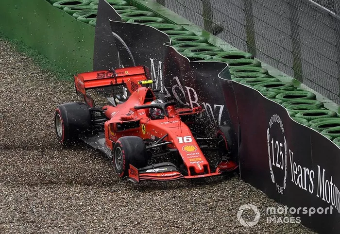 Choque de Charles Leclerc, Ferrari SF90 lo deja fuera de la carrera