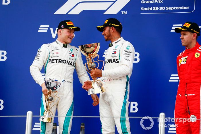 Podio: segundo lugar Valtteri Bottas, Mercedes AMG F1, ganador de la carrera Lewis Hamilton, Mercedes AMG F1, tercer lugar Sebastian Vettel, Ferrari