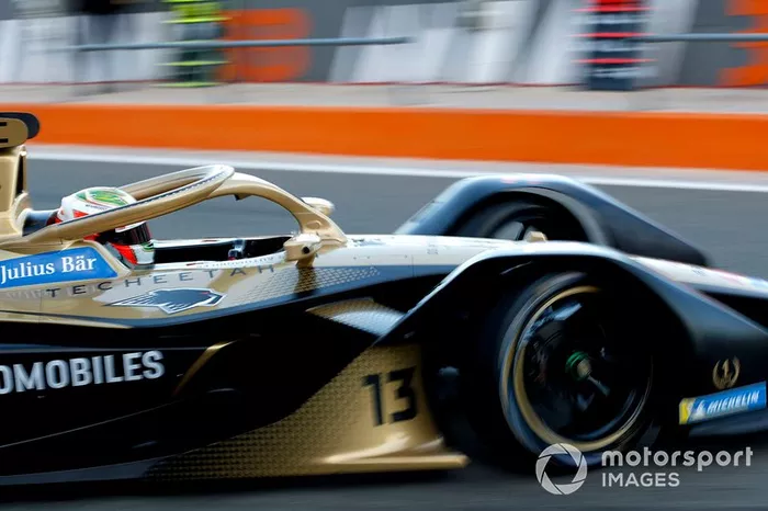 Antonio Felix da Costa, DS Techeetah, DS E-Tense FE20 exits the garage