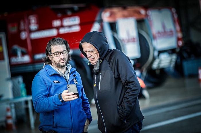 Verificaciones en Paul Ricard antes del embarque del Dakar 2020