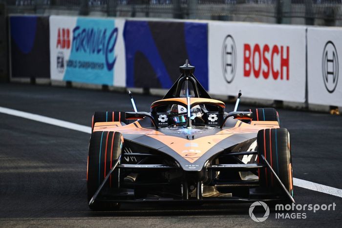 Sam Bird, equipo NEOM McLaren de Fórmula E, e-4ORCE 04