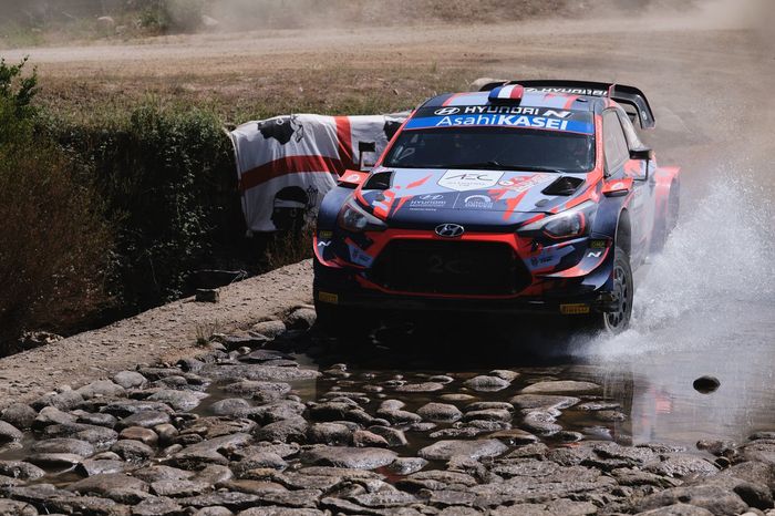 Pierre-Louis Loubet, Florian Haut-Labourdette, Hyundai 2C Competition Hyundai i20 Coupe WRC