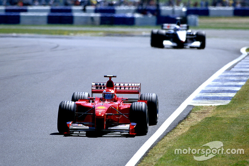 Позже станет известно, что в следующих шести гонках Шумахера в Ferrari заменит Мико Сало