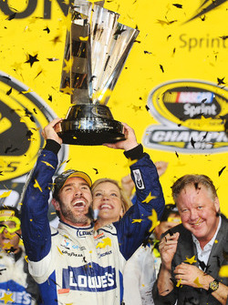 Sieger und Champion 2016: Jimmie Johnson, Hendrick Motorsports, Chevrolet