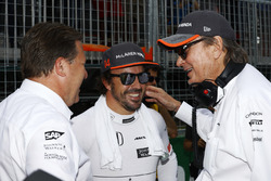 Виконавчий директор McLaren Technology Group, Мансур Оййех, Фернандо Алонсо, McLaren