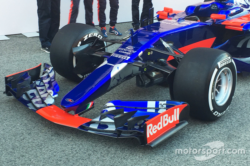 Toro Rosso STR12, detalle del morro
