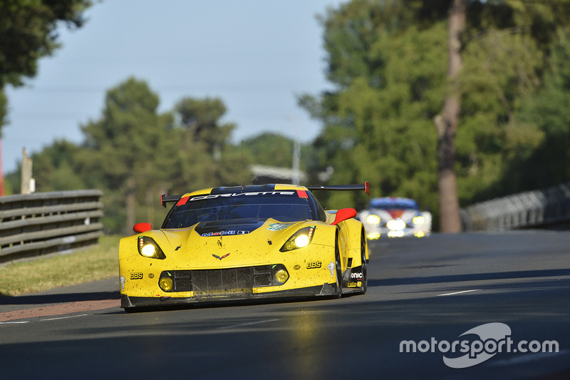 #64 Corvette Racing Corvette C7.R: Oliver Gavin, Tommy Milner, Marcel Fassler