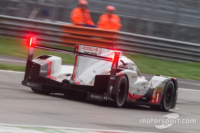 #1 Porsche Team Porsche 919 Hybrid: Neel Jani, Andre Lotterer, Nick Tandy