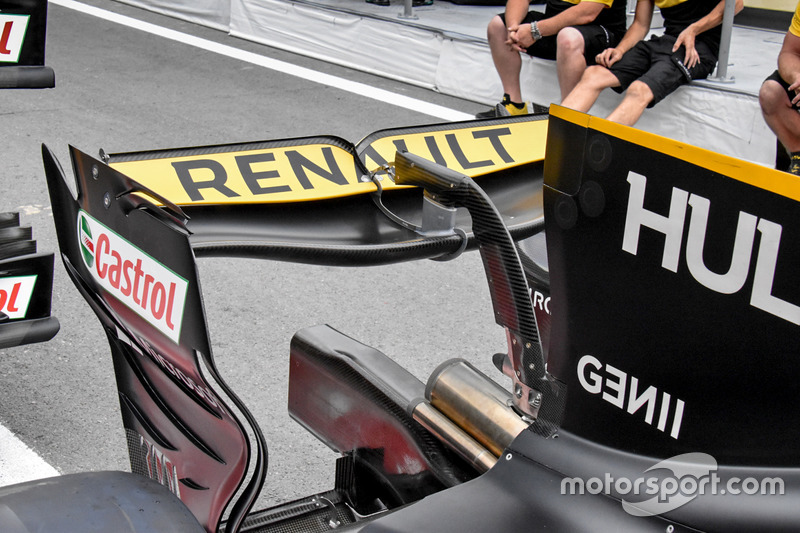 Renault Sport F1 Team RS17, rear wing