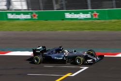 Льюіс Хемілтон, Mercedes AMG F1 W07 Hybrid