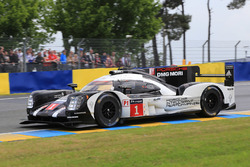 #1 Porsche Team Porsche 919 Hybrid: Timo Bernhard, Mark Webber, Brendon Hartley