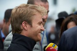 Nico Rosberg, Mercedes AMG F1 con los medios
