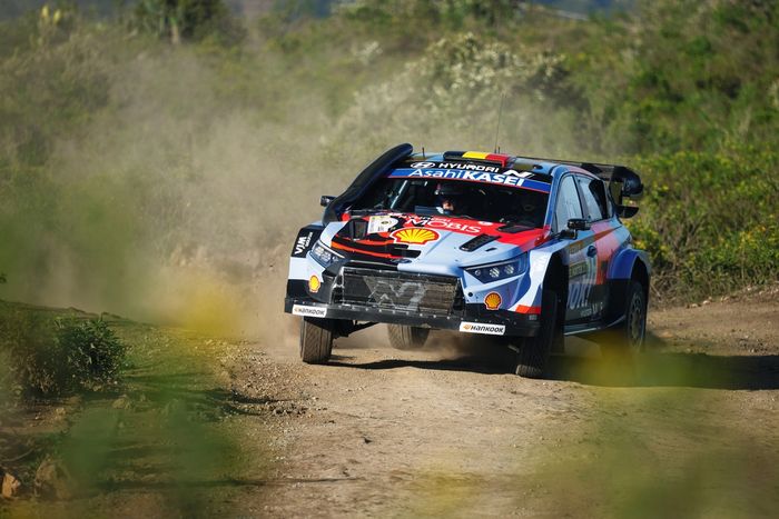 Тьерри Невиль, Мартейн Видаге, Hyundai World Rally Team Hyundai i20 N Rally1