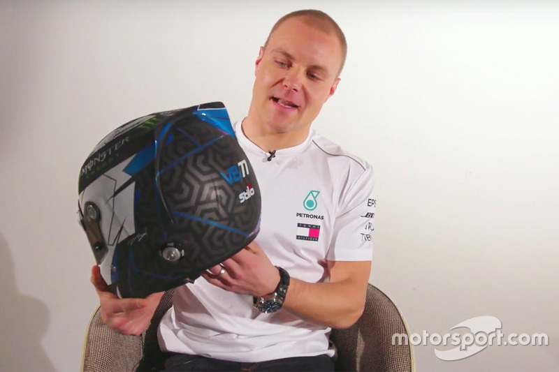 Valtteri Bottas, Mercedes AMG F1 yeni kaskını tanıtıyor