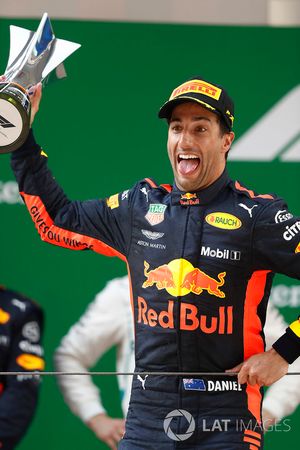 Le vainqueur Daniel Ricciardo, Red Bull Racing