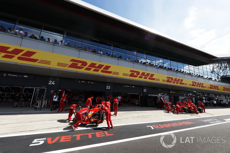 Sebastian Vettel, Ferrari SF71H, and Kimi Raikkonen, Ferrari SF71H