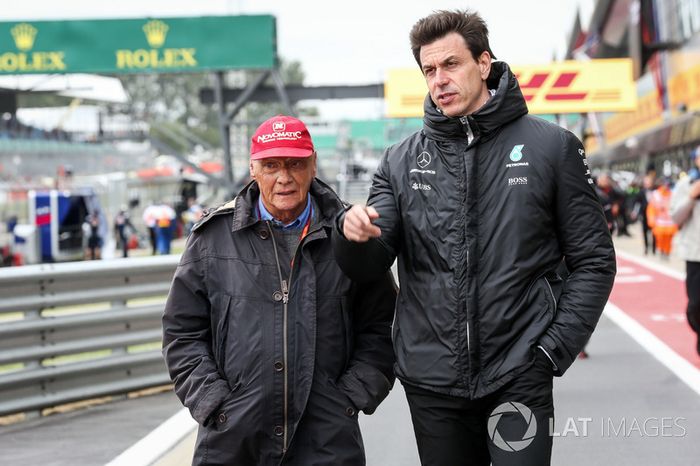 Niki Lauda, Mercedes AMG F1 Presidente no ejecutivo y Toto Wolff, Mercedes AMG F1 Director de Motorsport