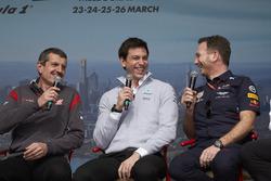 Guenther Steiner, Team Principal, Haas F1 Team, Toto Wolff, Executive Director (Business), Mercedes AMG, and Christian Horner, Team Principal, Red Bull Racing
