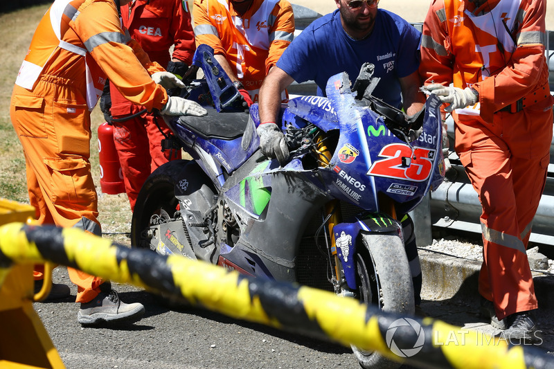 Пошкоджений в аварії мотоцикл Маверіка Віньялеса, Yamaha Factory Racing